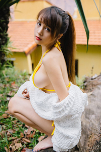 巨乳美女尤物夏美酱黄色比基尼性感甜美